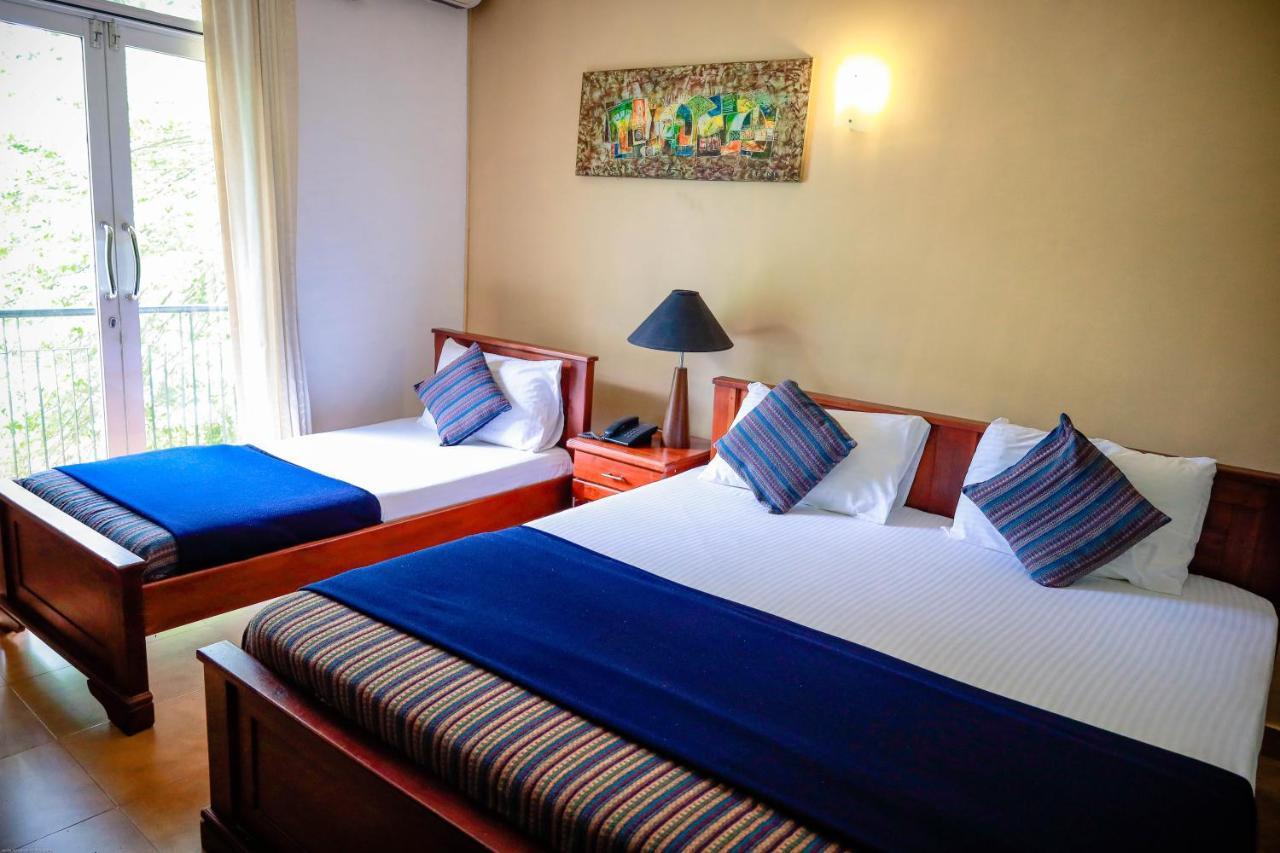 Funk Bunk - Mount View Lodge Kandy Eksteriør billede